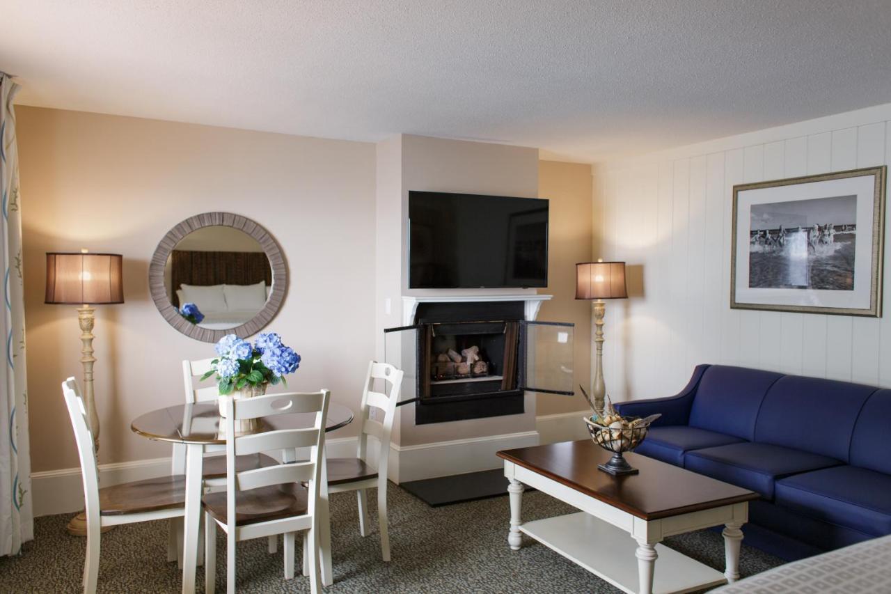 Sea Crest Beach Resort Falmouth Bagian luar foto