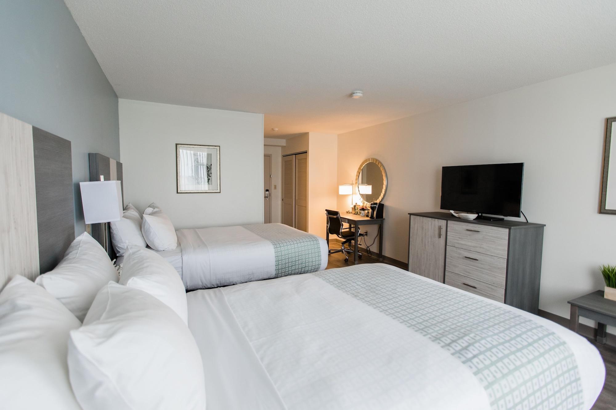 Sea Crest Beach Resort Falmouth Bagian luar foto