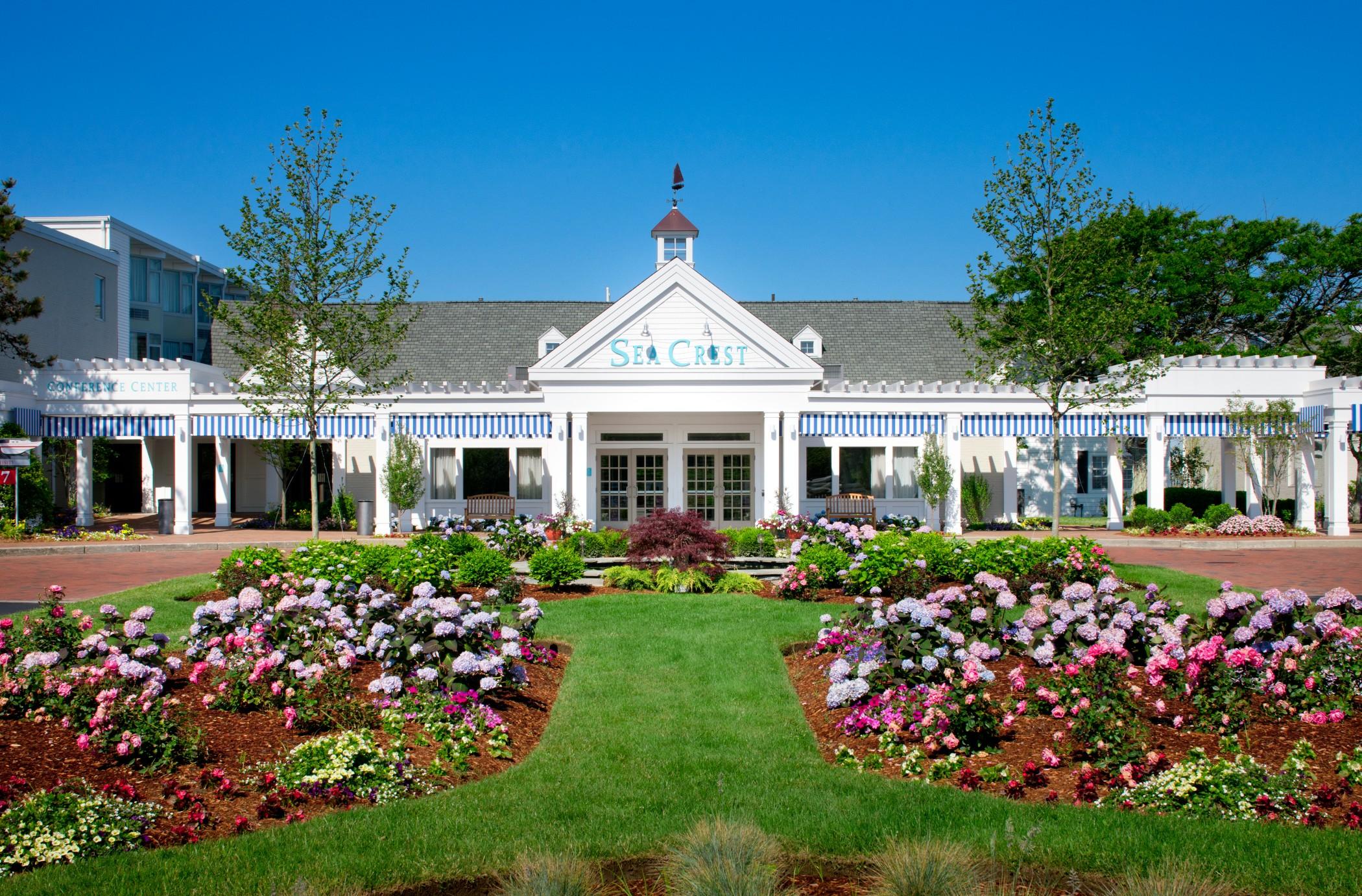 Sea Crest Beach Resort Falmouth Bagian luar foto