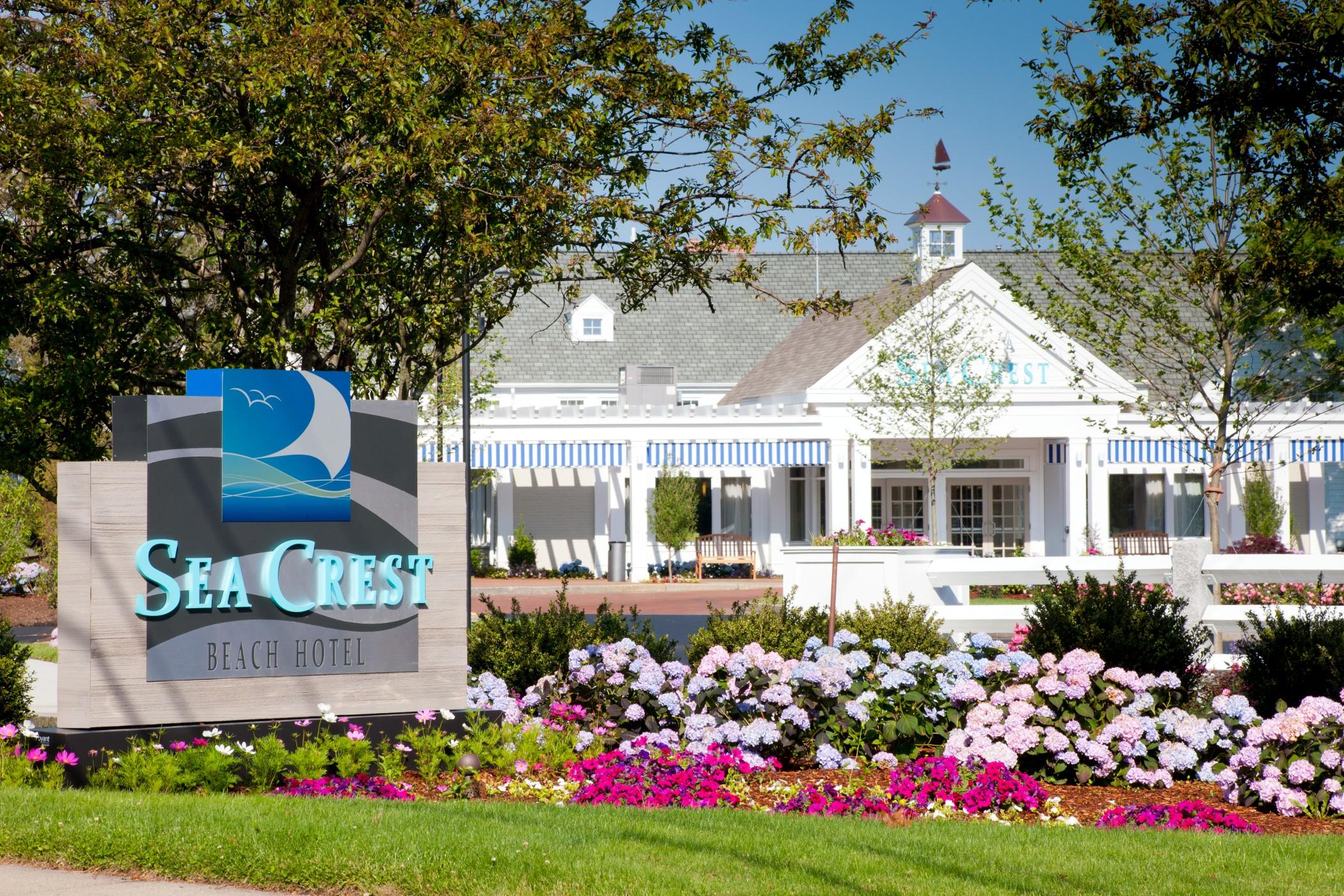 Sea Crest Beach Resort Falmouth Bagian luar foto