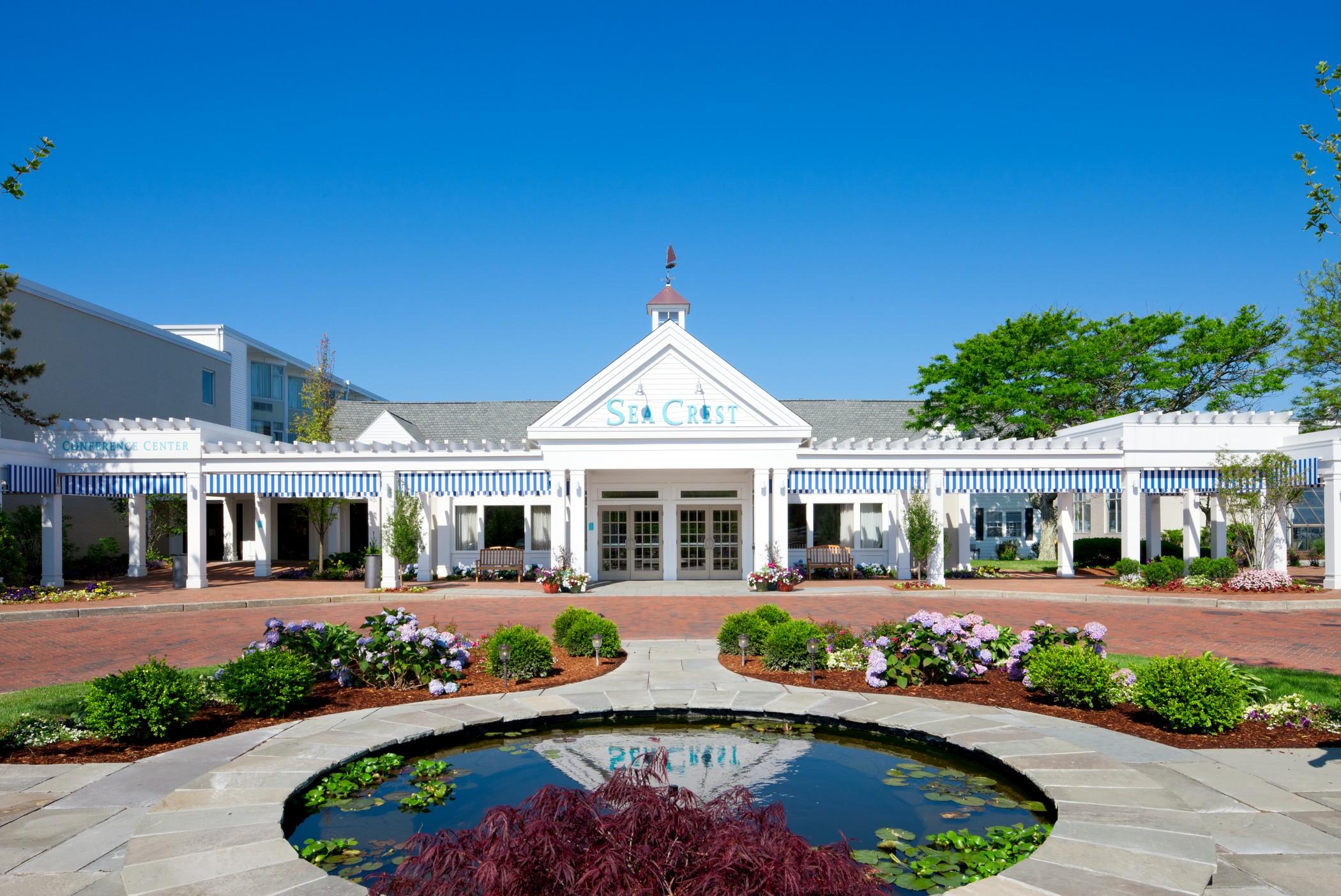 Sea Crest Beach Resort Falmouth Bagian luar foto