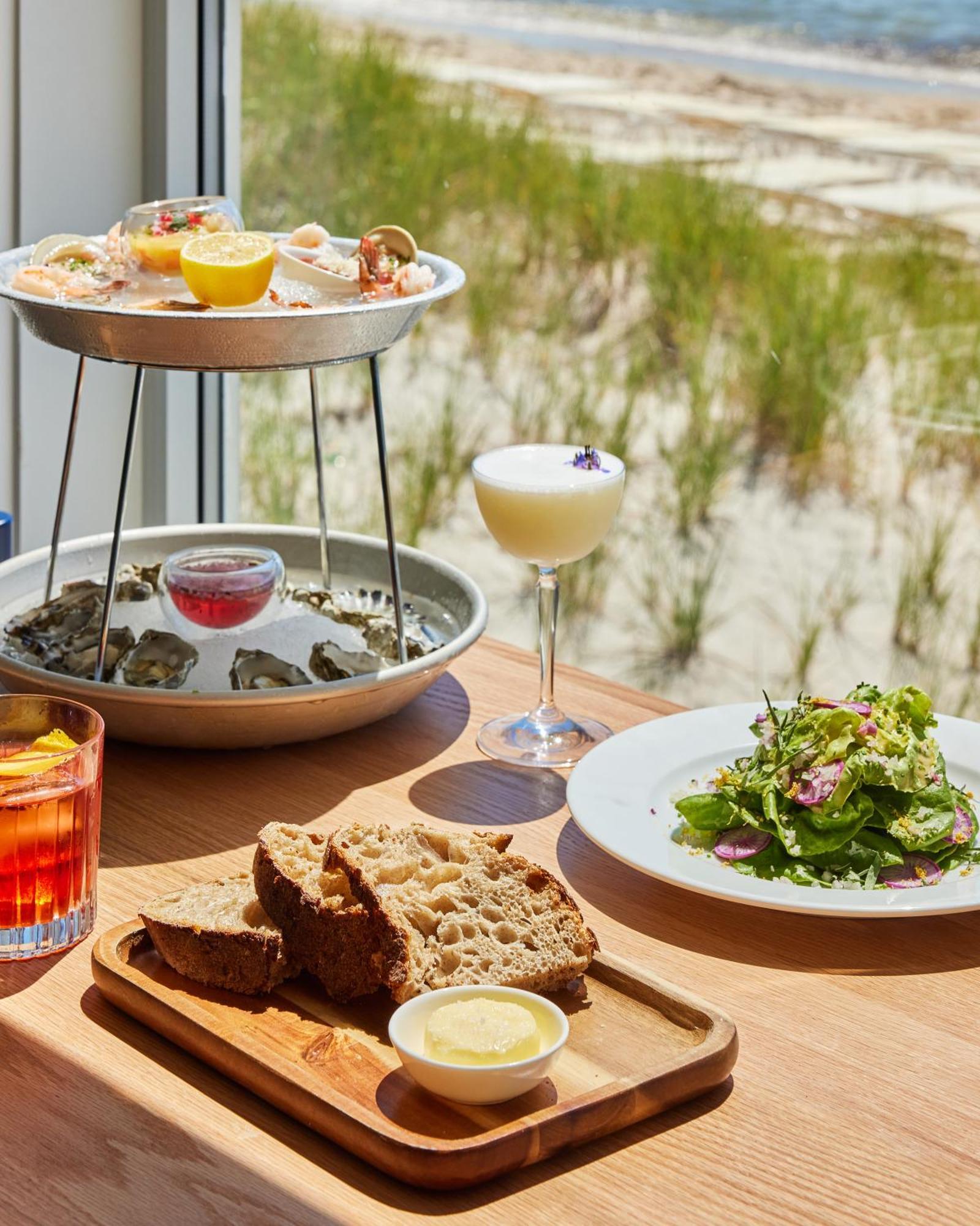 Sea Crest Beach Resort Falmouth Bagian luar foto