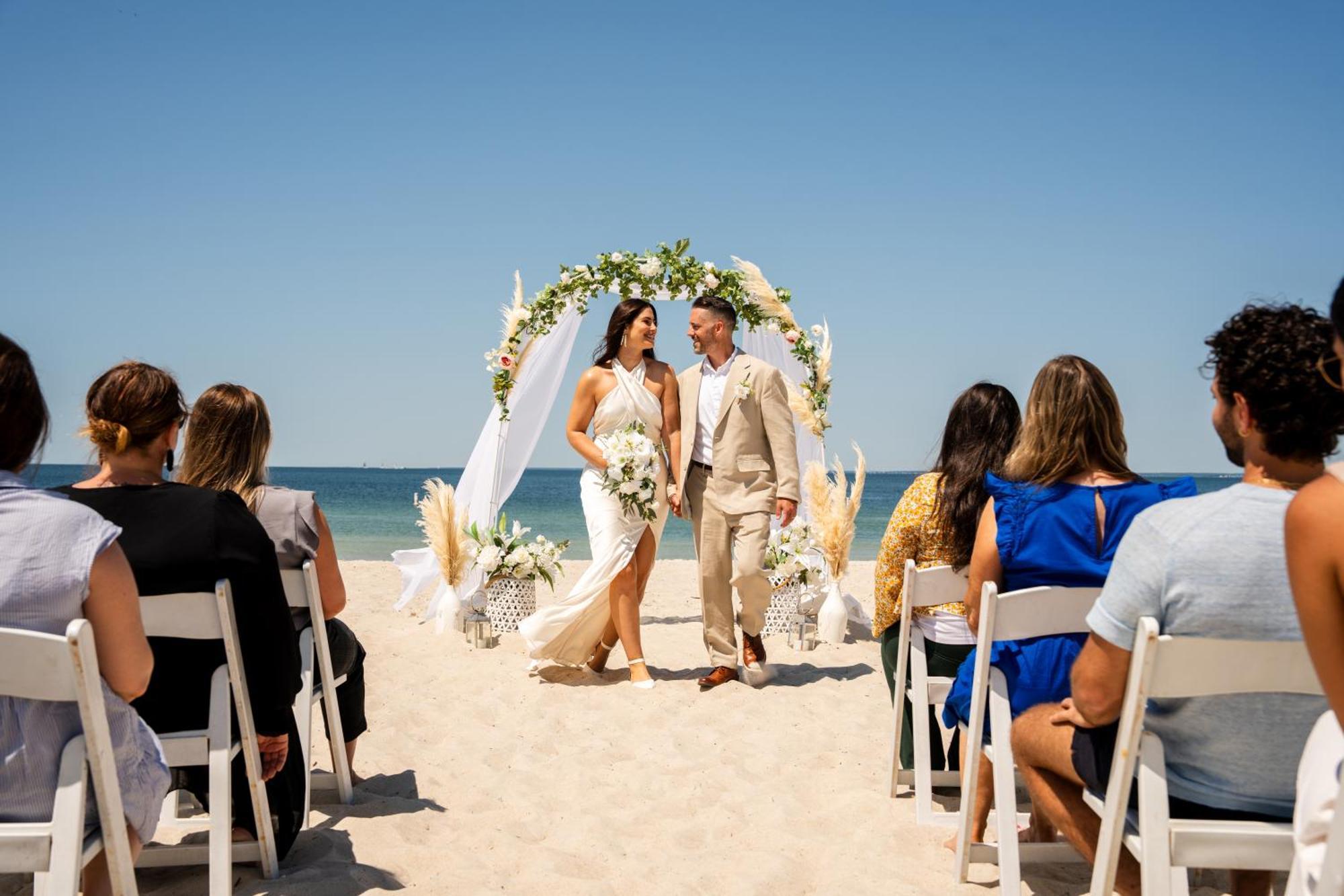 Sea Crest Beach Resort Falmouth Bagian luar foto