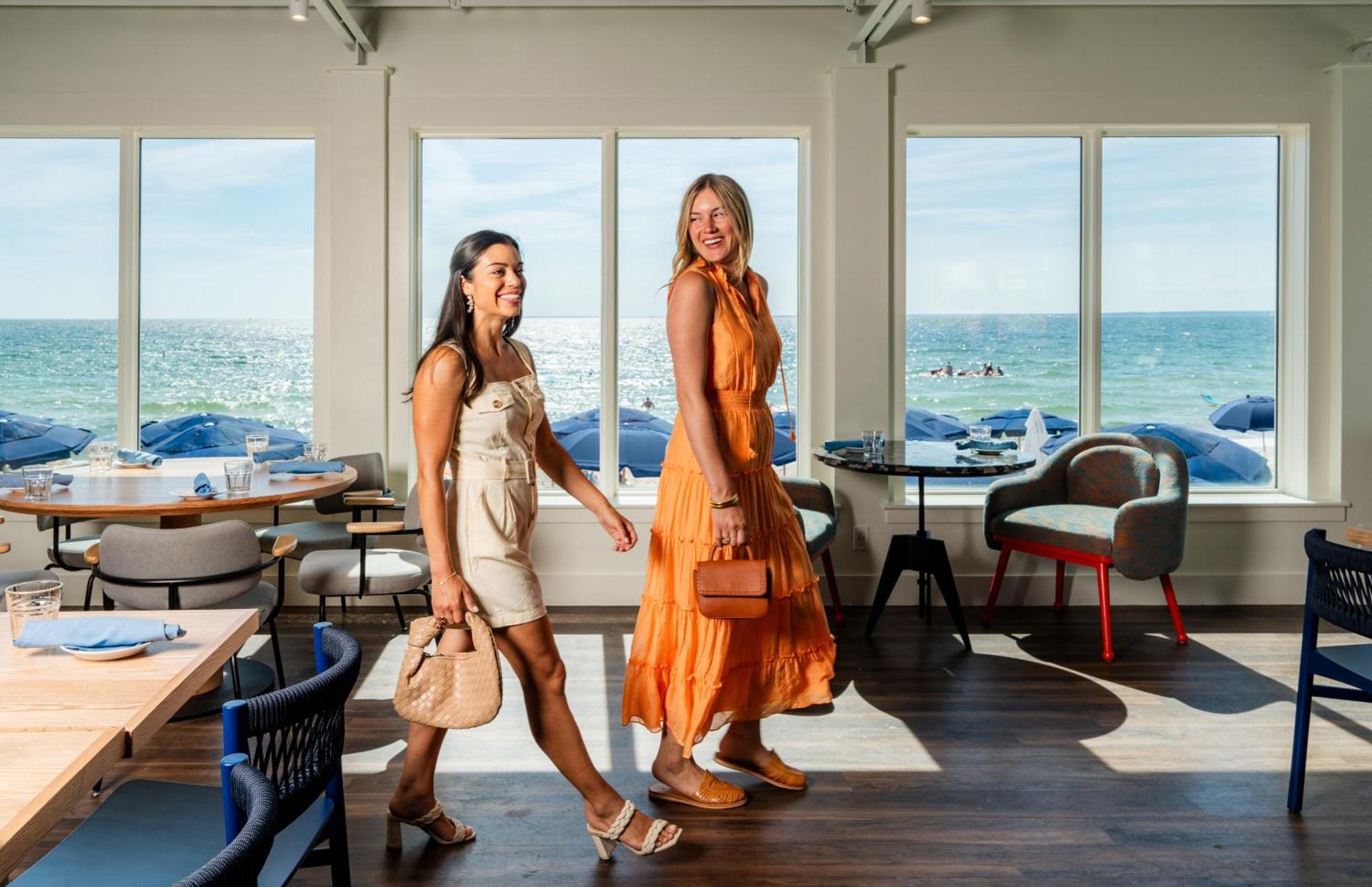 Sea Crest Beach Resort Falmouth Bagian luar foto